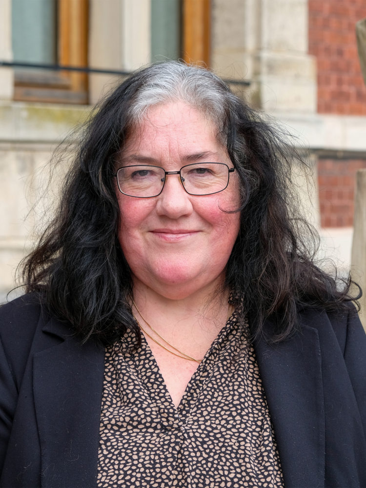 Anne CARDIN
